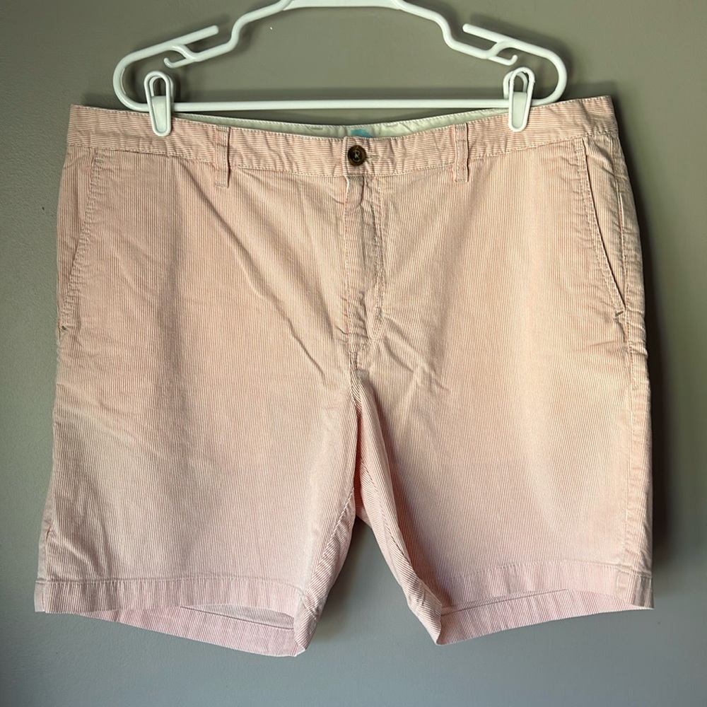 TOMMY BAHAMA Men’s Lyocell Flat Front Pink Striped Shorts
